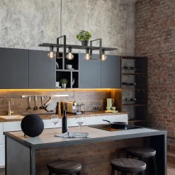 4-Lichts hanglamp zwart met zwarte houten planken><noscript><img width=