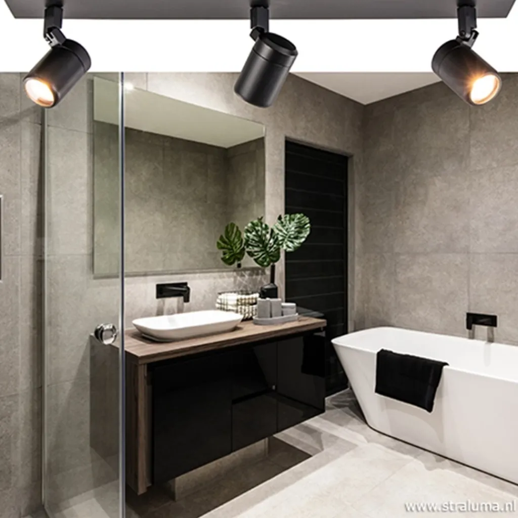 Plafondspot Rain 3L balk zwart gu10 IP44>Straluma Outlet
