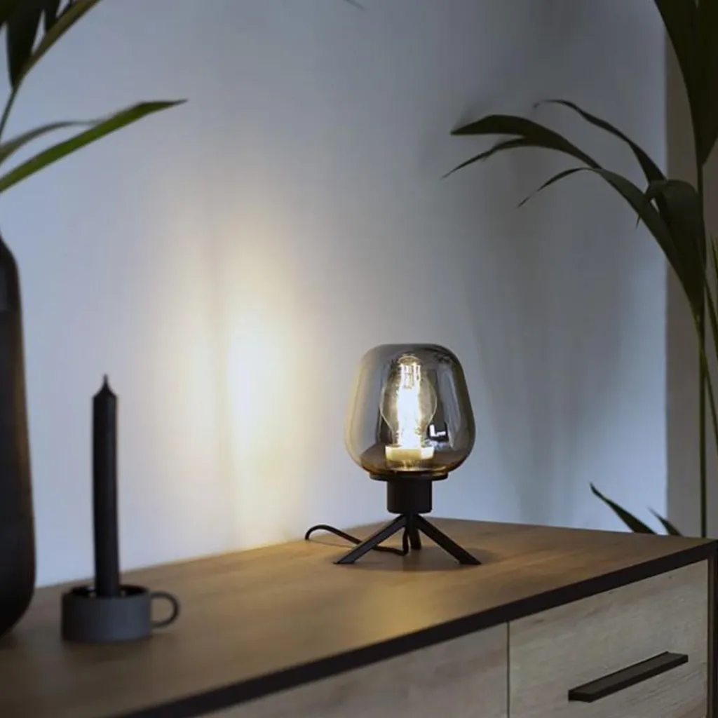 Tafellamp driepoot kegel smoke glas>Straluma Shop