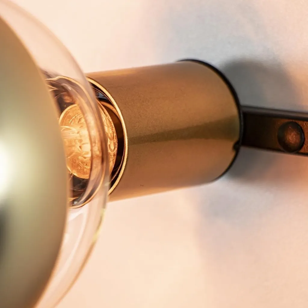 Wandlamp zwart/goud inclusief plantenpotten>Straluma Hot