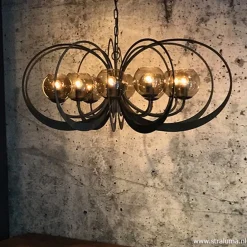 Zwart metalen hanglamp met smoke glas><noscript><img width=